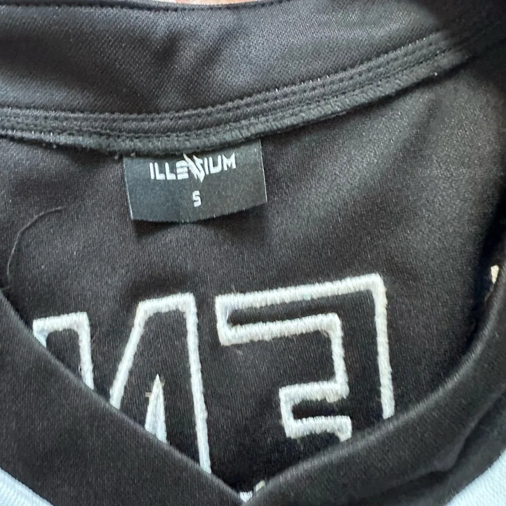 EUC Original Electric Family Illenium black baseball jersey unisex size small - Picture 3 of 4